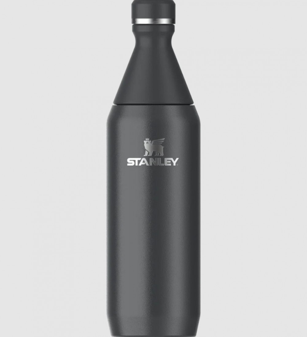 Stanley The All Day Slim Bottle 0.59L / 20oz Black Gloss 10-12069-024