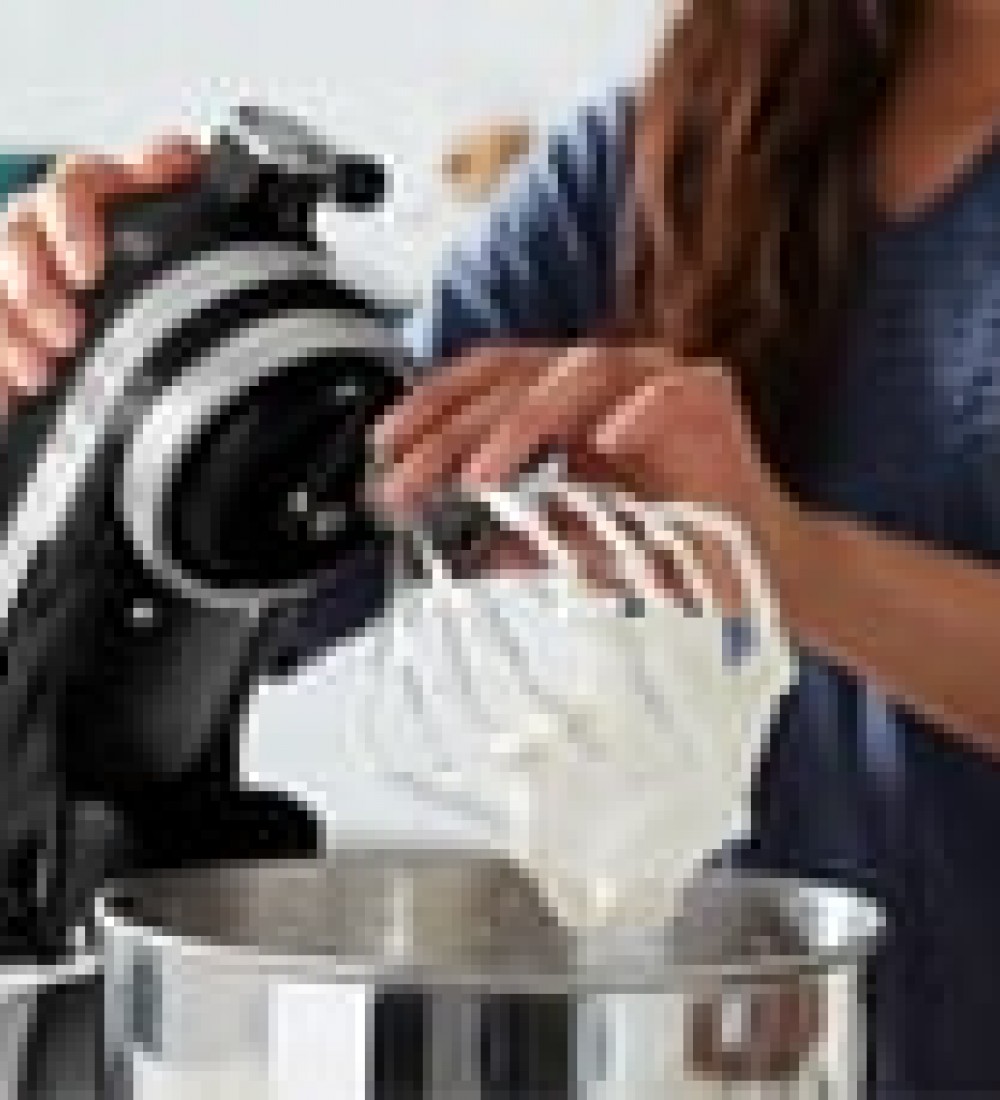 KitchenAid ARTISAN 4.8lt STAND MİKSER 5KSM175PSEOB EOB (PARLAK SİYAH)