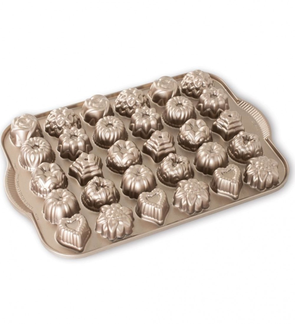 Nordicware 5 Çayı Mini Kek Şekilleri Kalıbı
