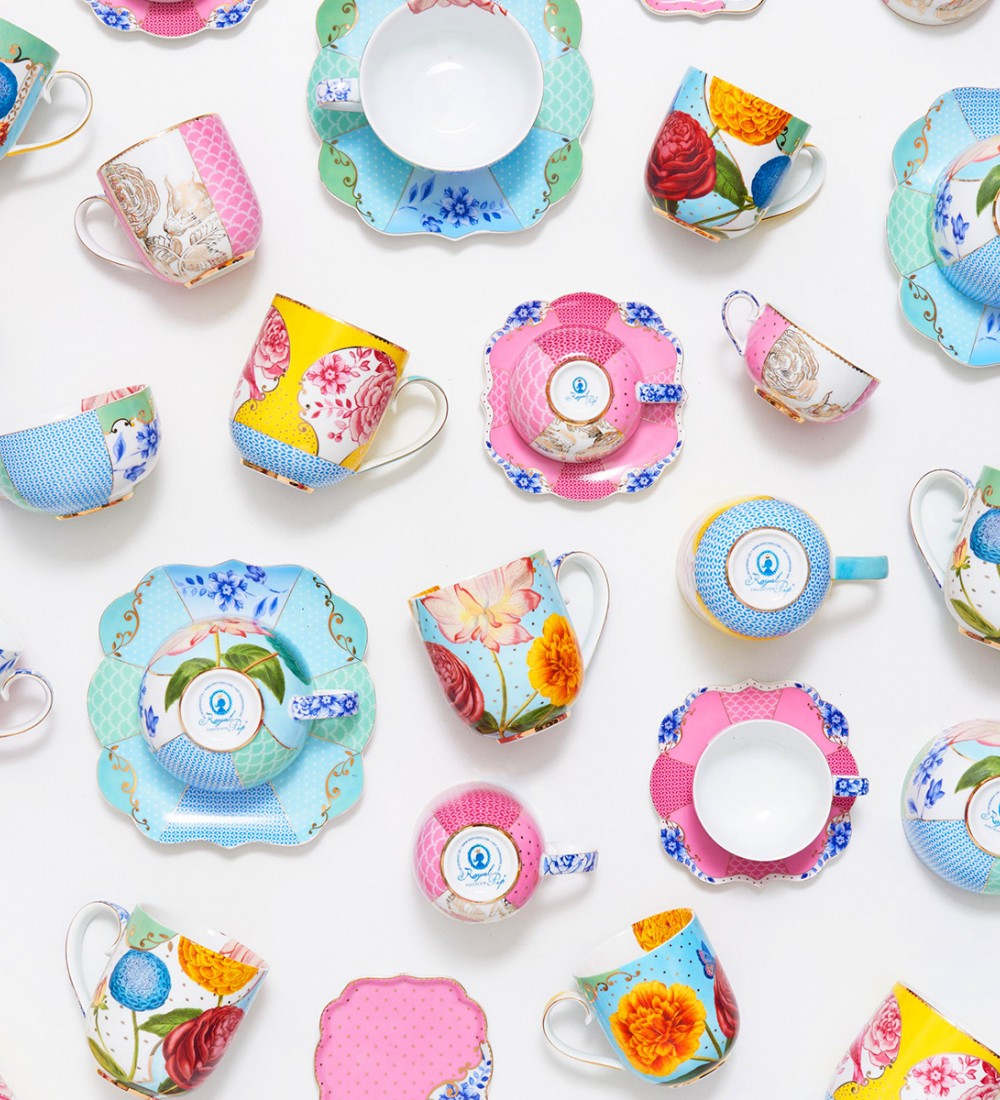 Royal Mavi Çiçek Desenli Çay Fincanı