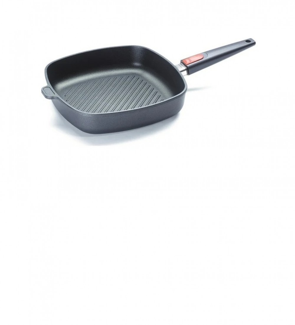 Nowo Titanium Kaplı Tava 28*28 Cm / Derinlik 6,5Cm İndüksiyon